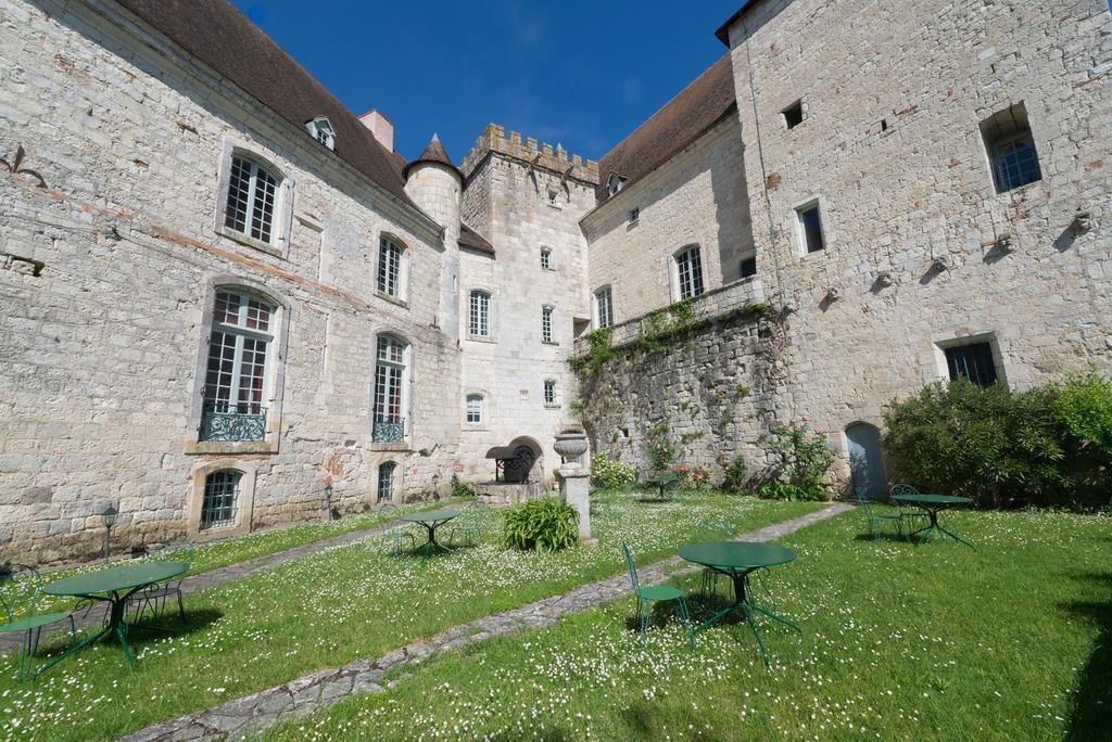 Chateau De Goudourville Villa Екстериор снимка